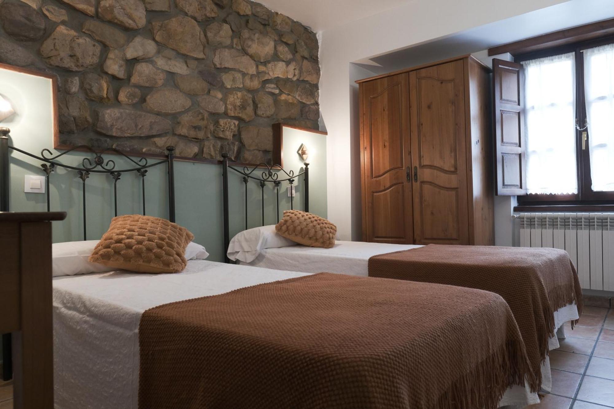 Posada La Estela De Barros Corrales De Buelna المظهر الخارجي الصورة