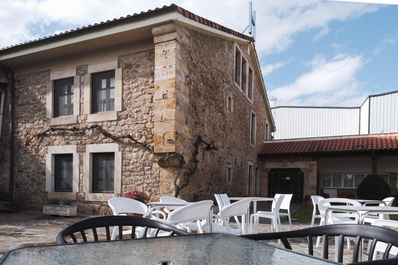 Posada La Estela De Barros Corrales De Buelna المظهر الخارجي الصورة